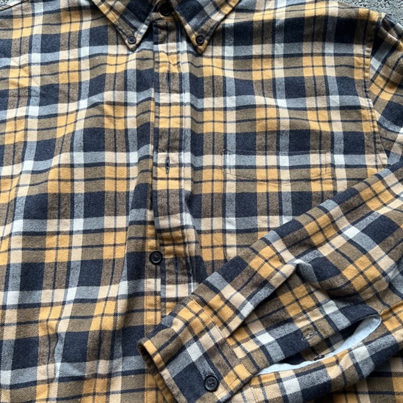 Men’s Land’s End Flannel Shirt in grey and yellow - Picture 7 of 9
